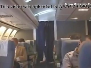 स्ट्वर्डेस और जपानीस youths बकवास पर विमान